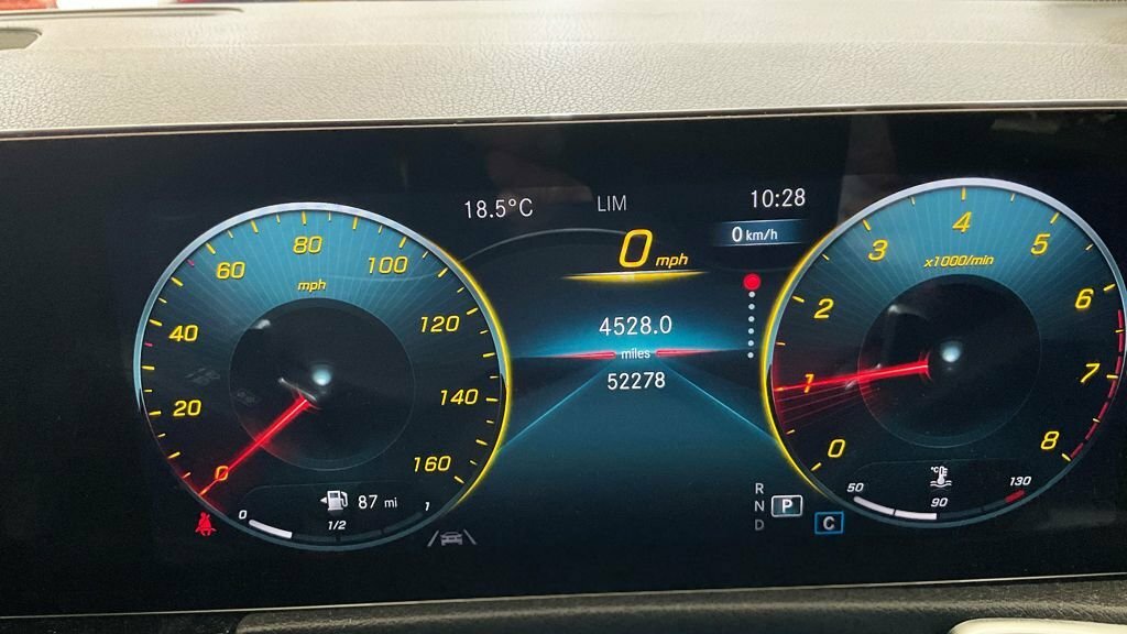 Mercedes-Benz GLB Class 200 Amg Line Premium Plus 7G-tronic Grey #8