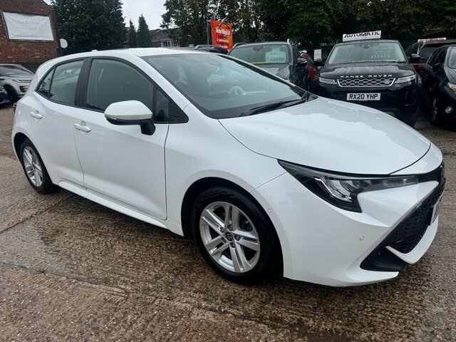 Toyota Corolla 1.8 Vvt-h Gpf Icon Tech Hatchback Hybri White