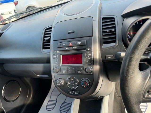 Kia Soul Crdi 2. Silver #21