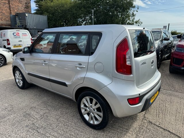 Kia Soul 1.6 Crdi 2 Suv Euro 5 126 Bhp Silver #6