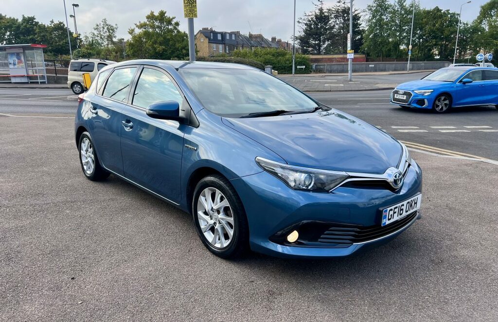 Toyota Auris Hatchback Blue #5