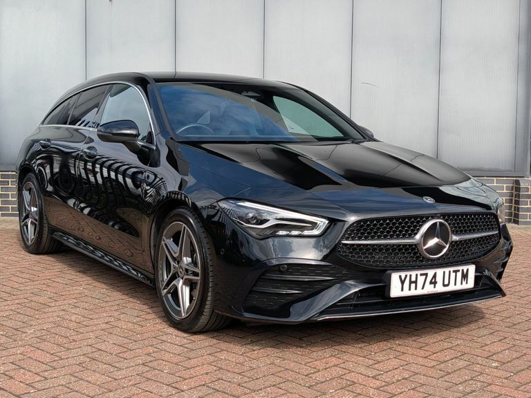 Mercedes-Benz CLA Class Cla 200 Amg Line Executive Tip Black
