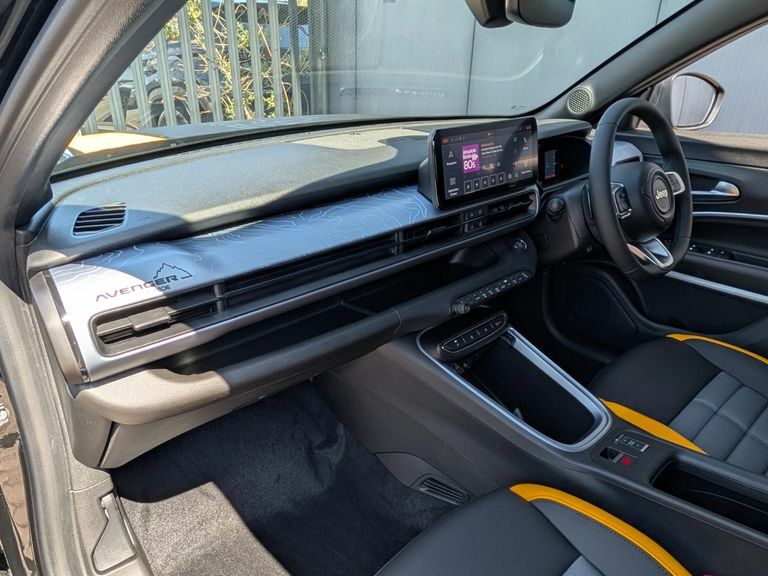 Jeep Avenger 2024 74 1.2  #18