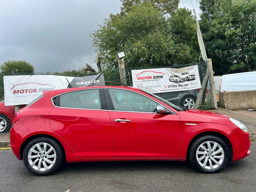Alfa Romeo Giulietta 2.0 Jtdm-2 Distinctive Euro 6 Ss Red #4