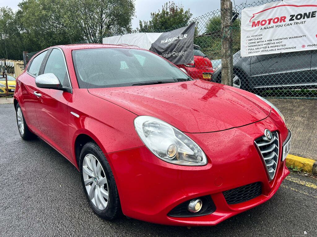 Alfa Romeo Giulietta 2.0 Jtdm-2 Distinctive Euro 6 Ss Red
