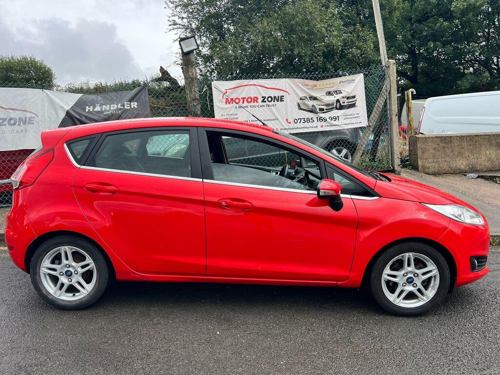 Ford Fiesta Zetec Red #4