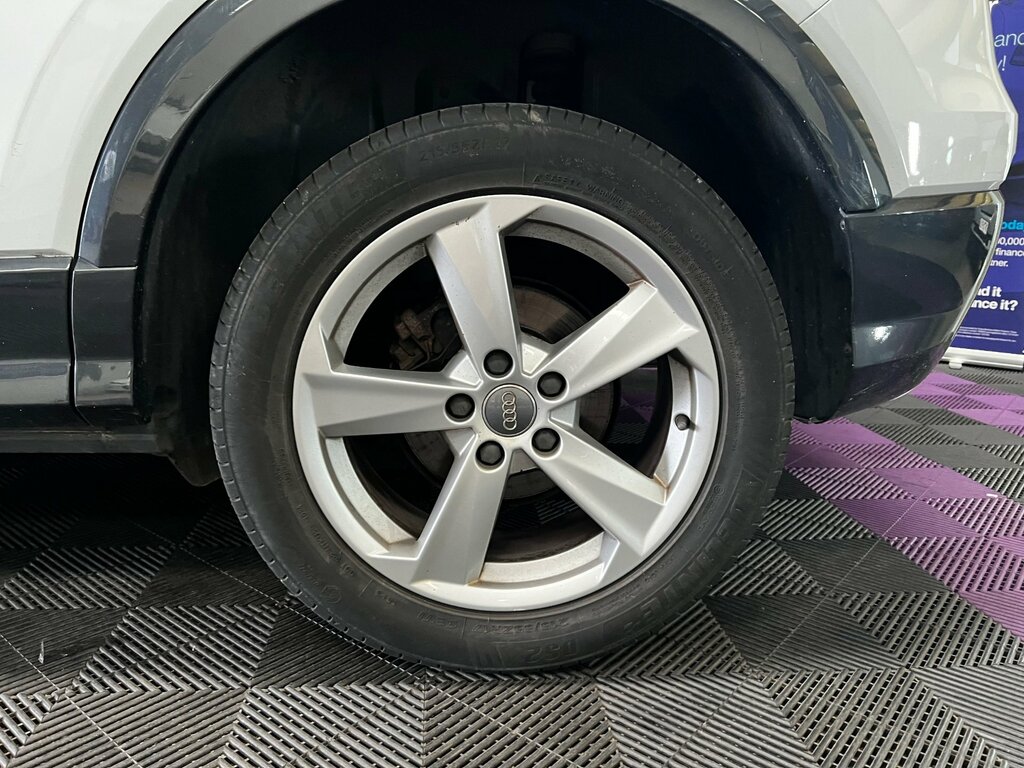 Audi Q2 Technik White #43
