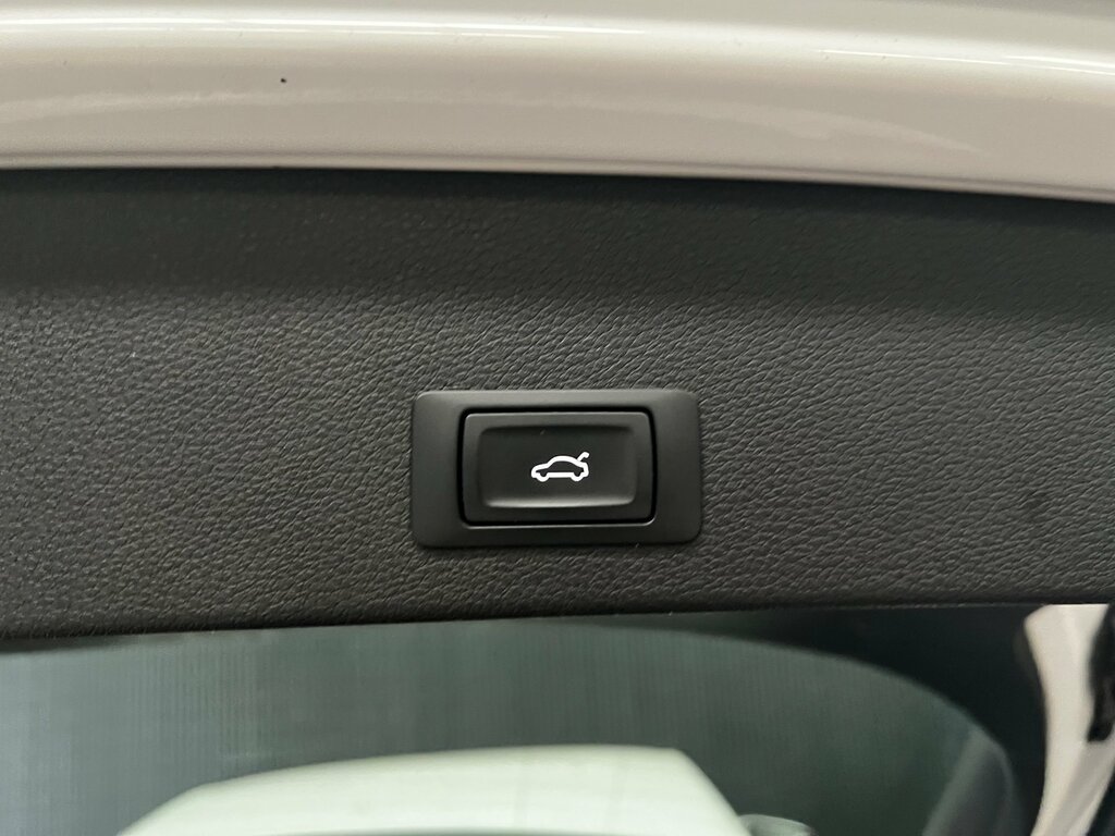 Audi Q2 Technik White #27