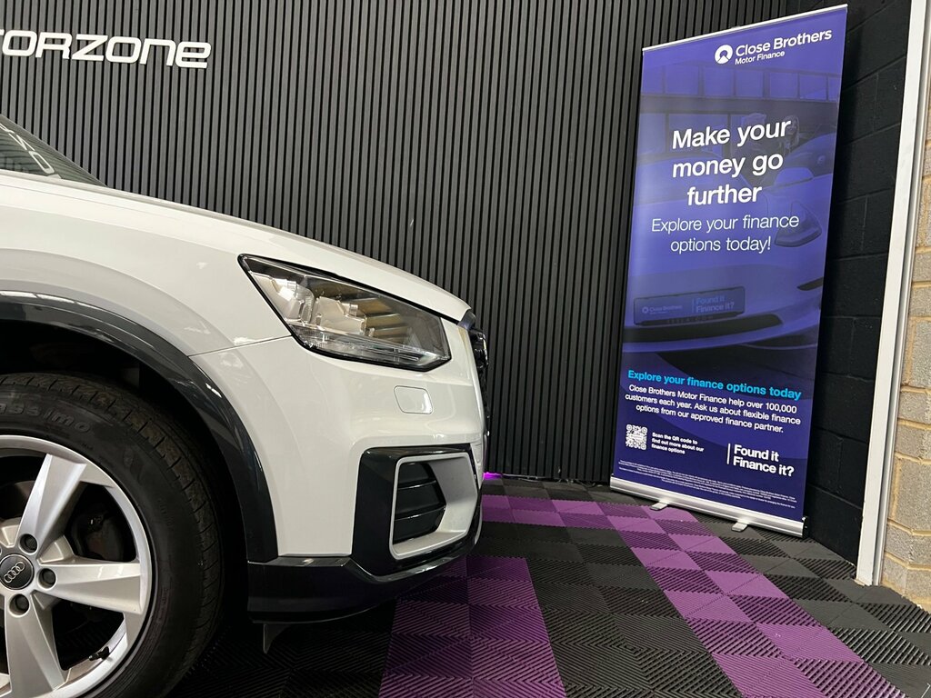 Audi Q2 Technik White #10