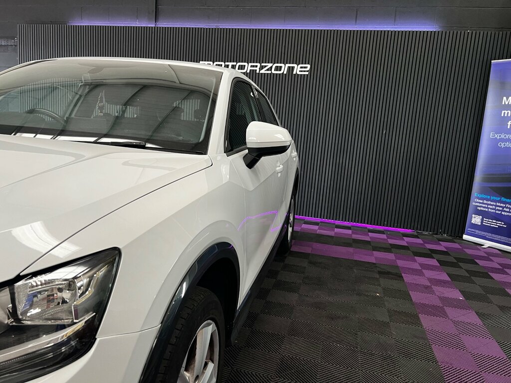 Audi Q2 Technik White #38