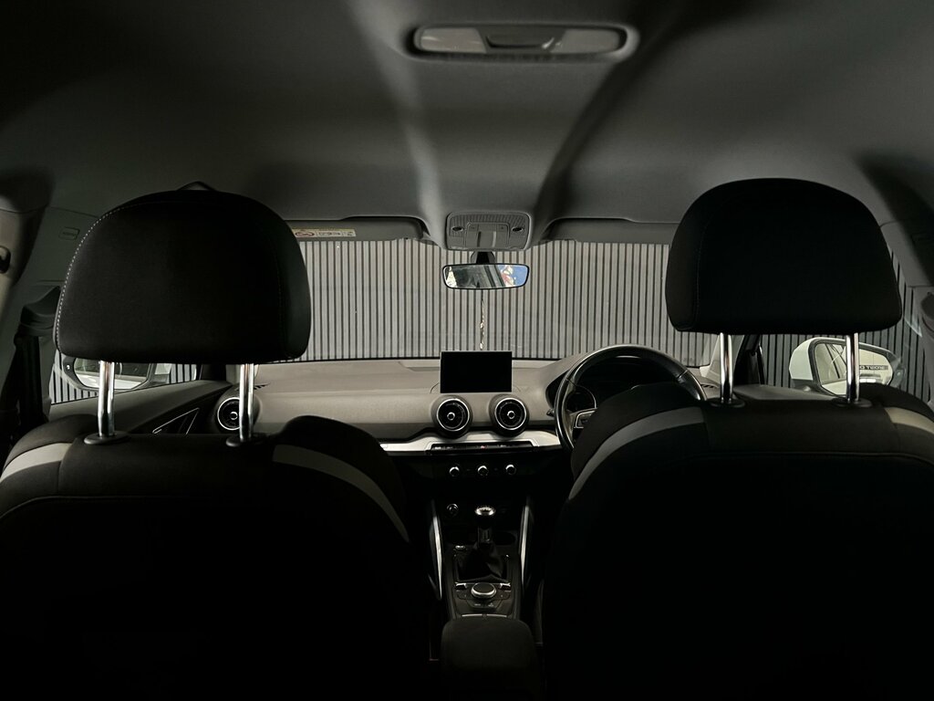 Audi Q2 Technik White #28