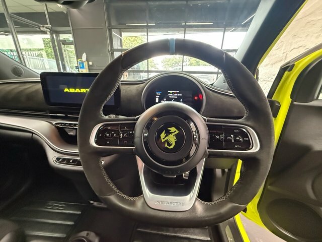 Abarth 500 Convertible Green #16
