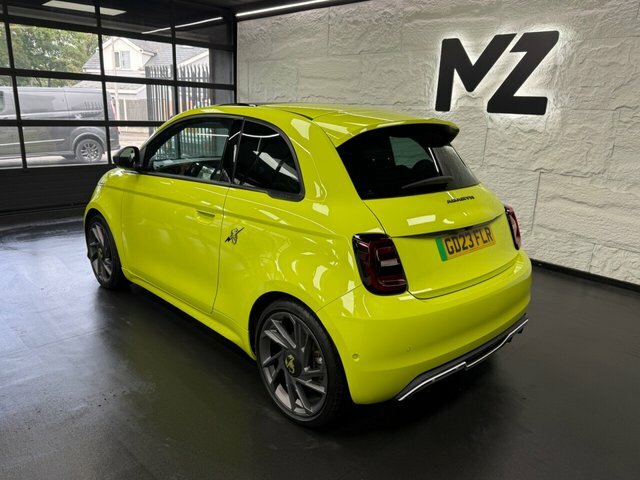 Abarth 500 Convertible Green #15