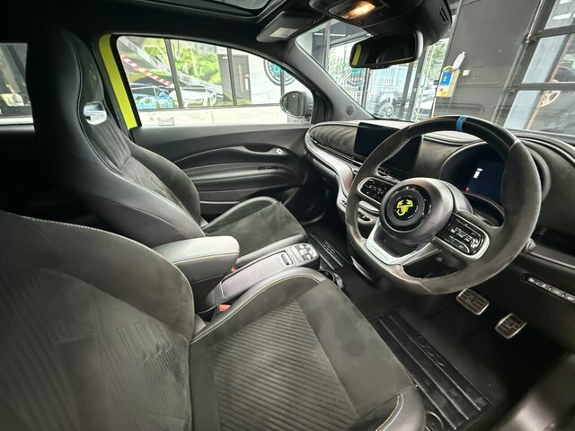 Abarth 500 42Kwh Turismo Hatchback 155 Ps Green #2