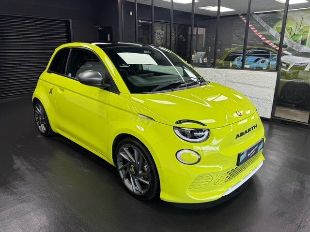 Abarth 500 Convertible Green #9