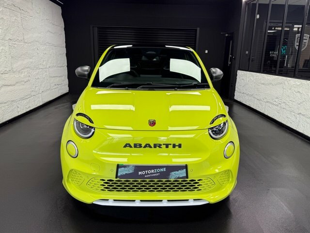 Abarth 500 Convertible Green #7