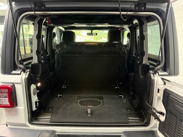 Jeep Wrangler 2L Null Silver #14
