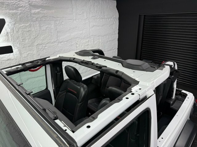 Jeep Wrangler 2L Null Silver #11