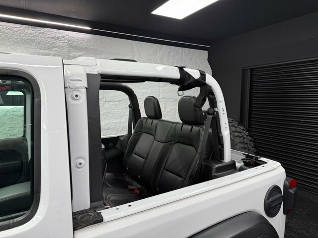 Jeep Wrangler 2L Null Silver #17
