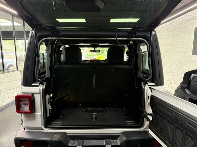 Jeep Wrangler 2L Null Silver #15