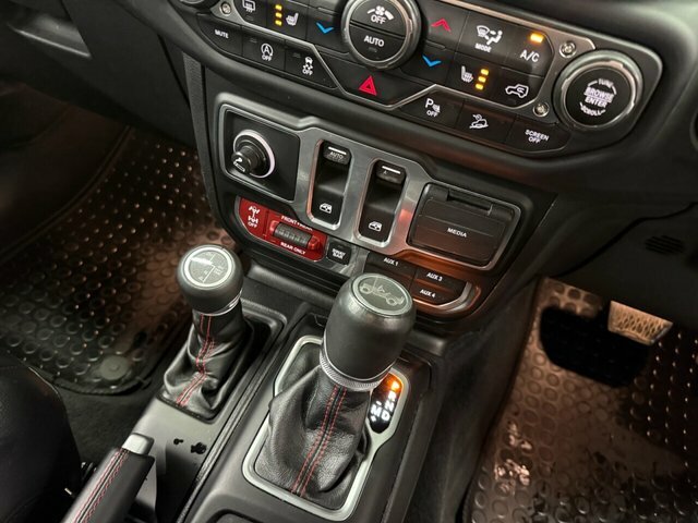 Jeep Wrangler 2L Null Silver #23