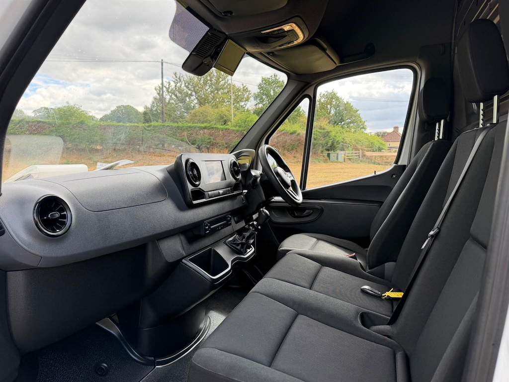 Mercedes-Benz Sprinter Panel Van White #14