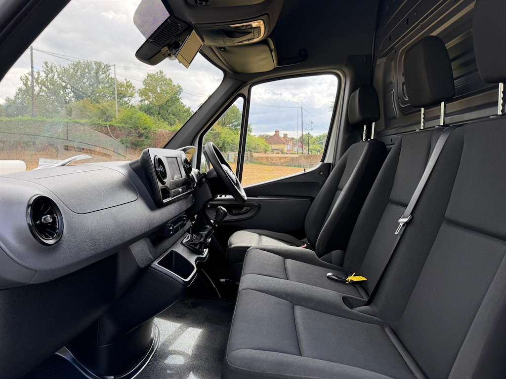 Mercedes-Benz Sprinter Panel Van White #13