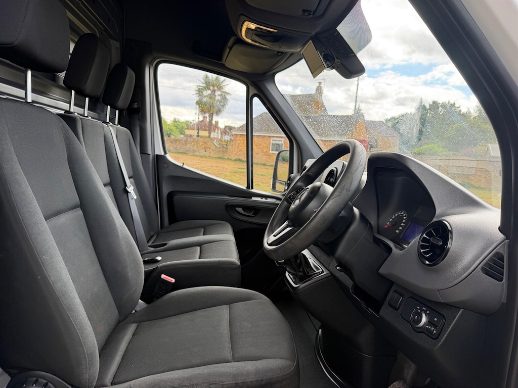Mercedes-Benz Sprinter Panel Van White #17