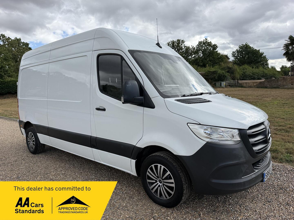 Mercedes-Benz Sprinter Panel Van White #1