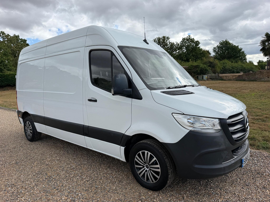 Mercedes-Benz Sprinter Panel Van White #8