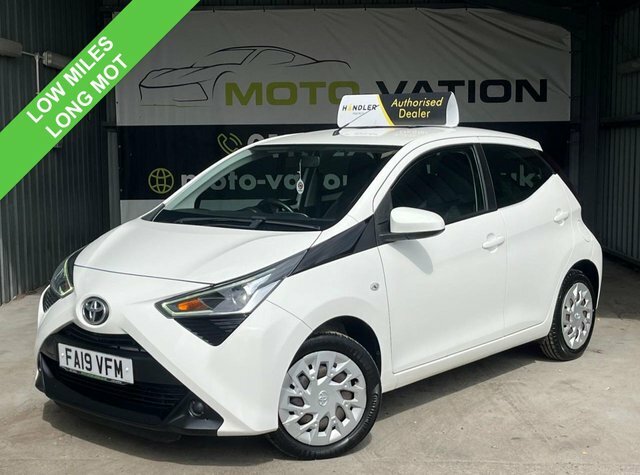 Toyota Aygo 1.0 Vvt-i X-play Hatchback Euro White
