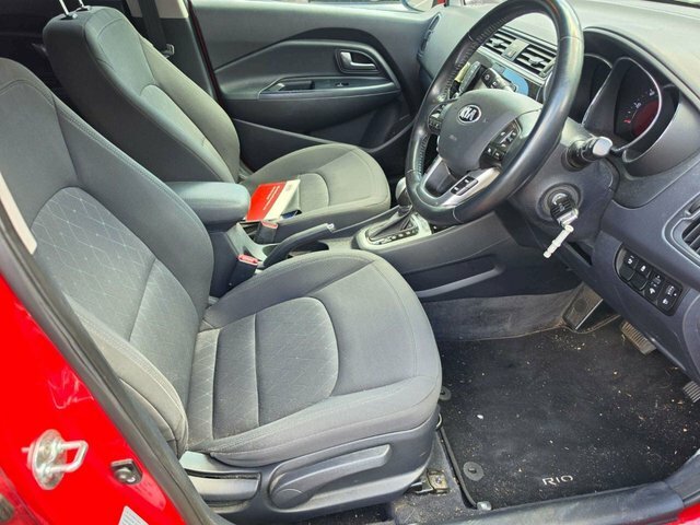 Kia RIO 1.4 3 Hatchback Euro 6 107 Bhp Red #4