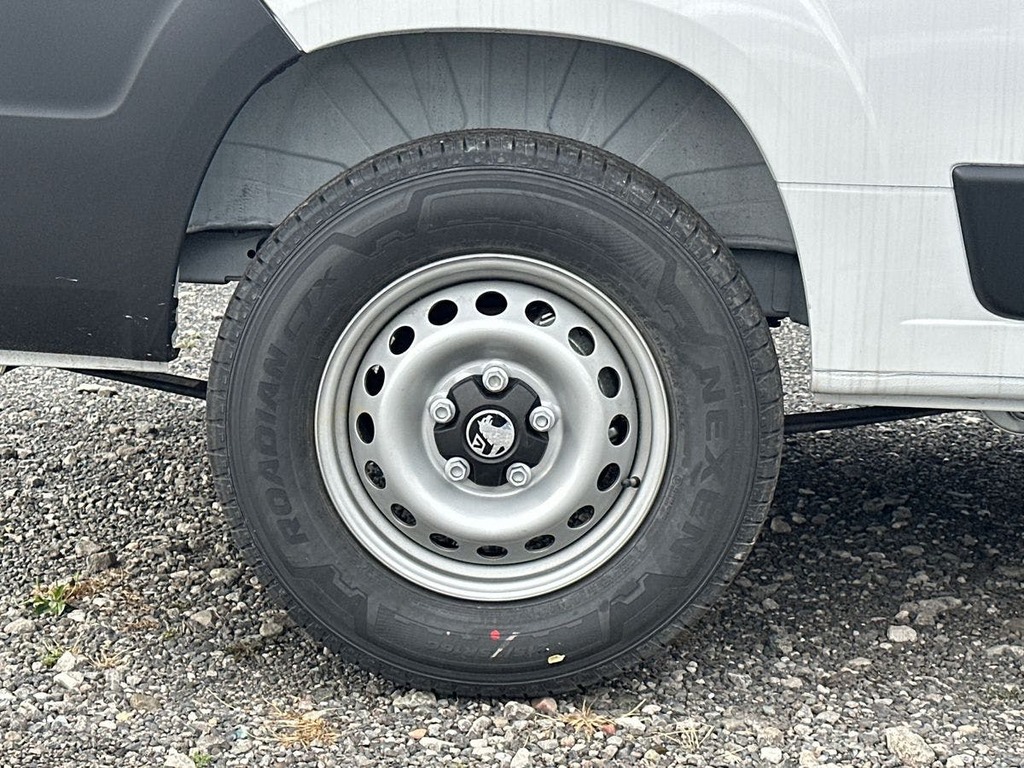 Vauxhall Movano 2L Prime Grey #15