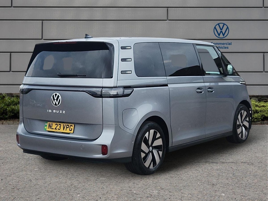 Volkswagen ID.Buzz Pro 77Kwh Life Mpv 204 Ps Silver #4