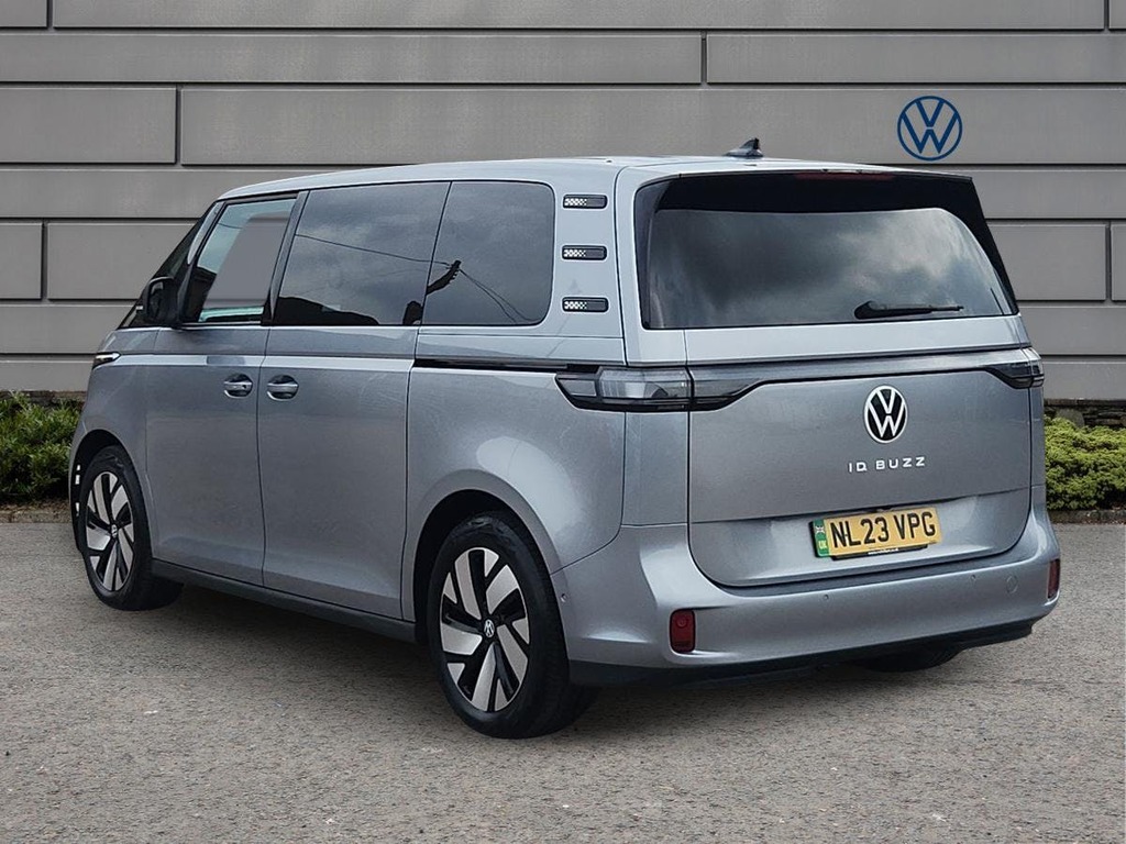 Volkswagen ID.Buzz Pro 77Kwh Life Mpv 204 Ps Silver #2