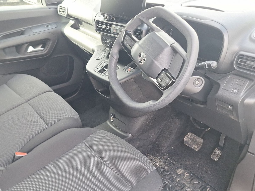 Vauxhall Combo-e Life 52Kwh Pro Xl Panel Van 6Dr Lwb 11Kw White #5