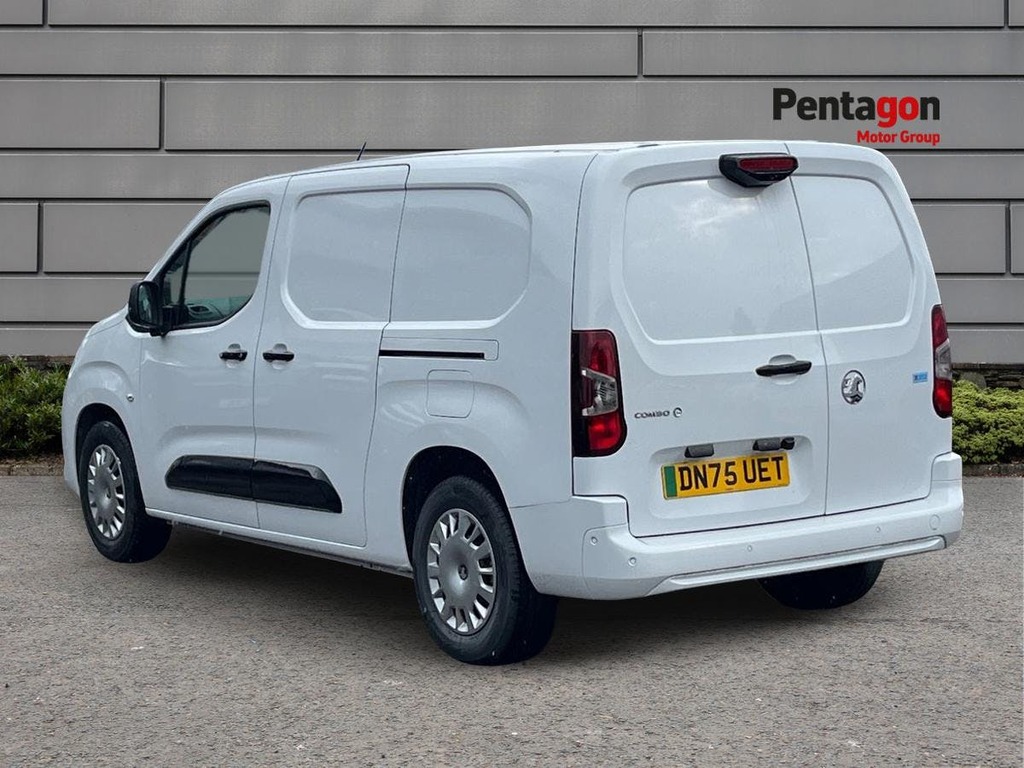 Vauxhall Combo-e Life 52Kwh Pro Xl Panel Van 6Dr Lwb 11Kw White #2