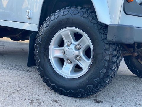 Land Rover Defender 90 County Hard Top Silver #5