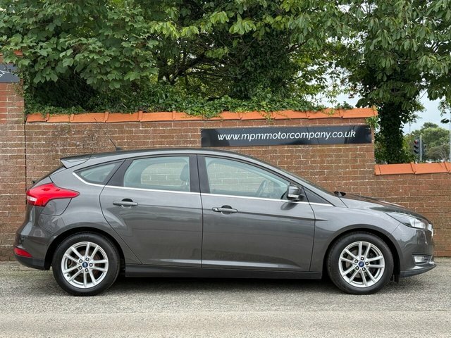 Ford Focus 1.6 Zetec Hatchback Powershift Euro 6 Grey #3