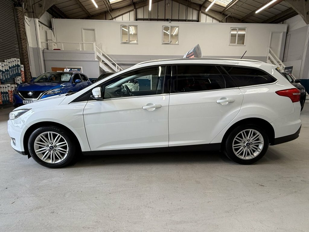 Ford Focus 1.5L Zetec Edition EJ18AWY White #5