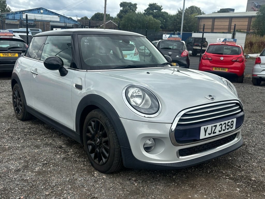 Mini Hatch 1.5L Cooper Silver