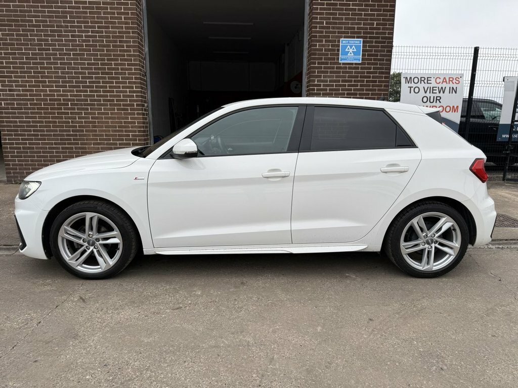 Audi A1 1L S Line KW20LOH White #5