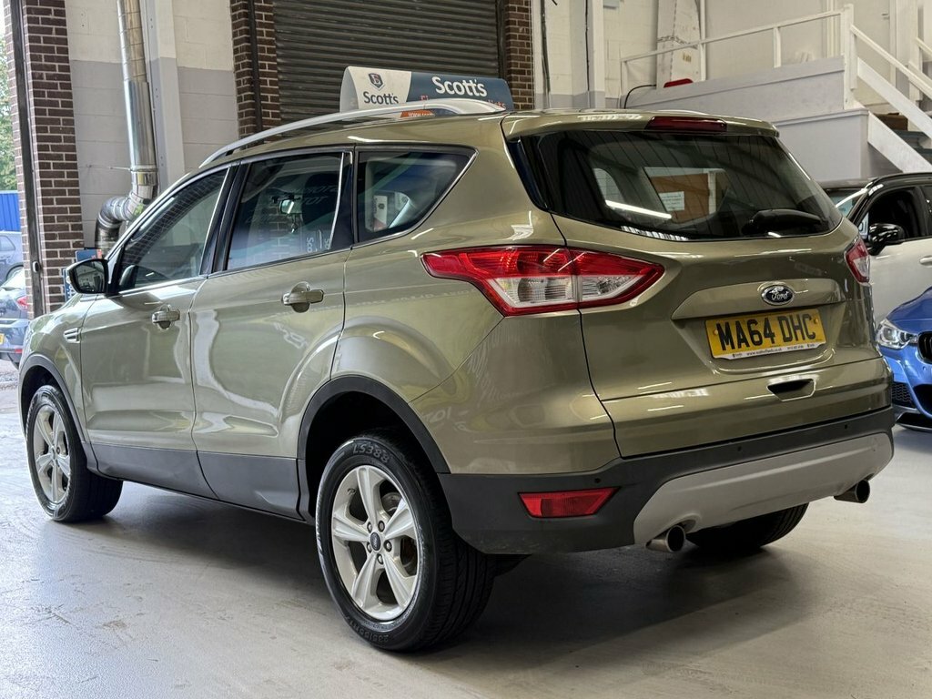 Ford Kuga Suv MA64DHC Green #4