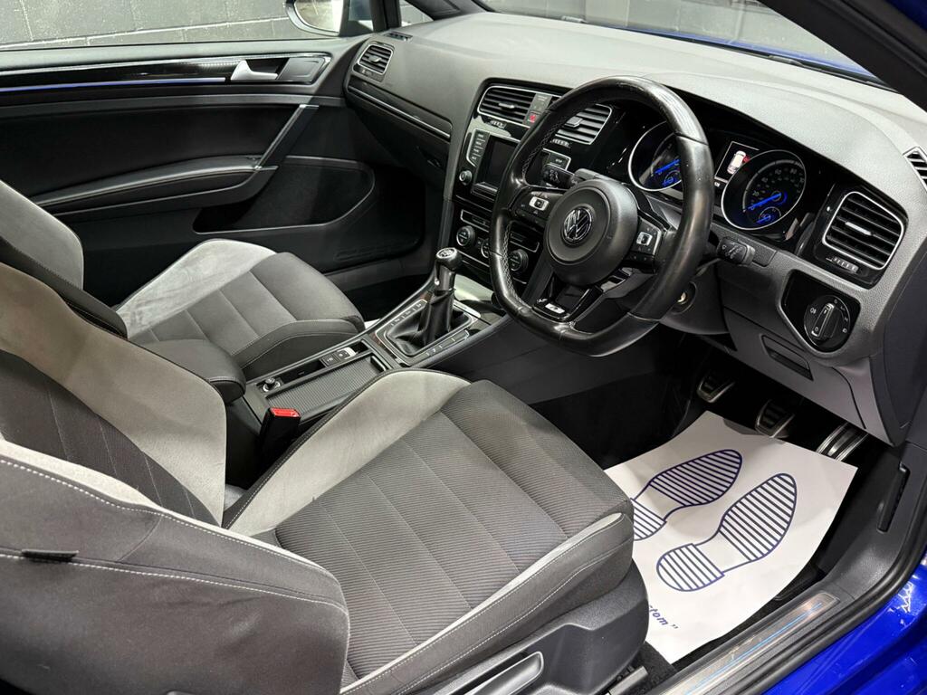 Volkswagen Golf Golf R Dsg Red #12