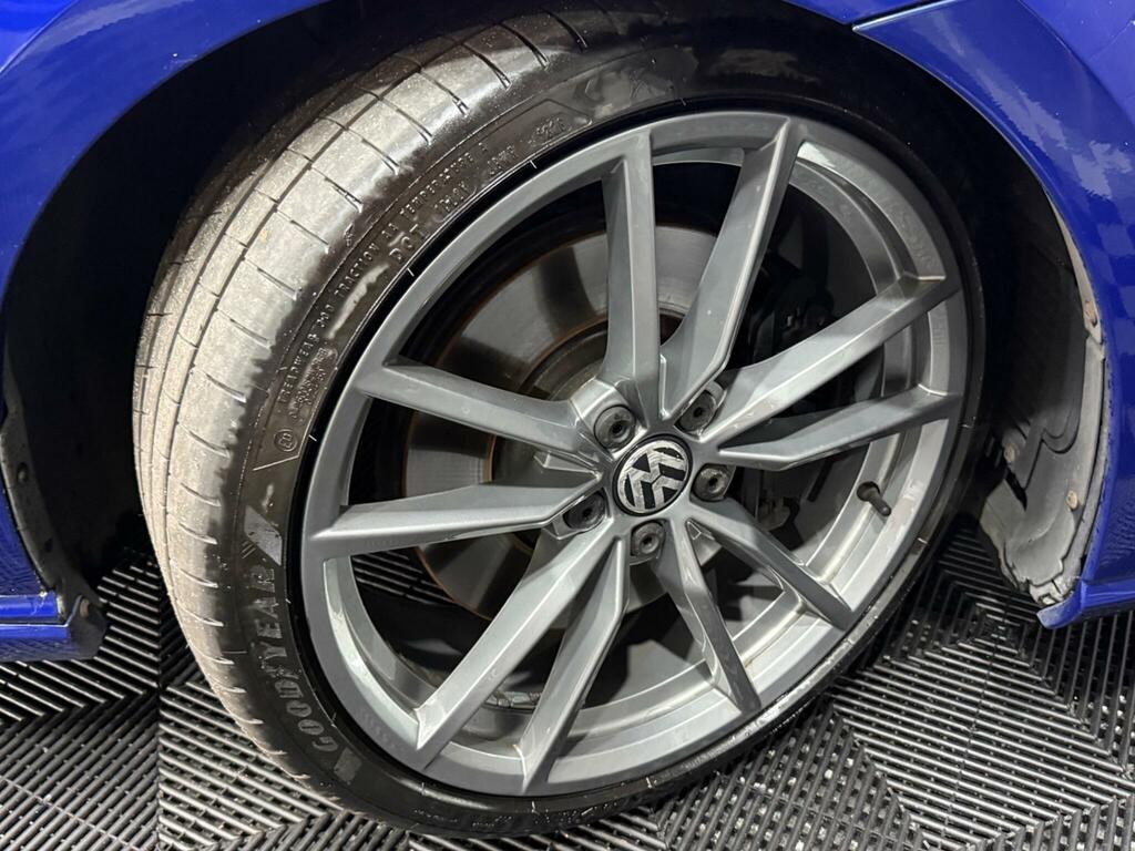 Volkswagen Golf Golf R Dsg Red #7