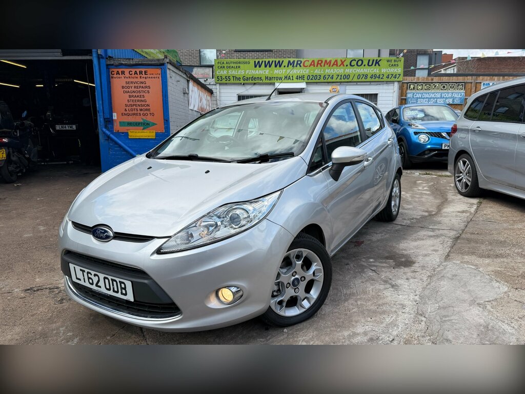 Ford Fiesta 1.4 Zetec Hatchback 154 Gkm Silver