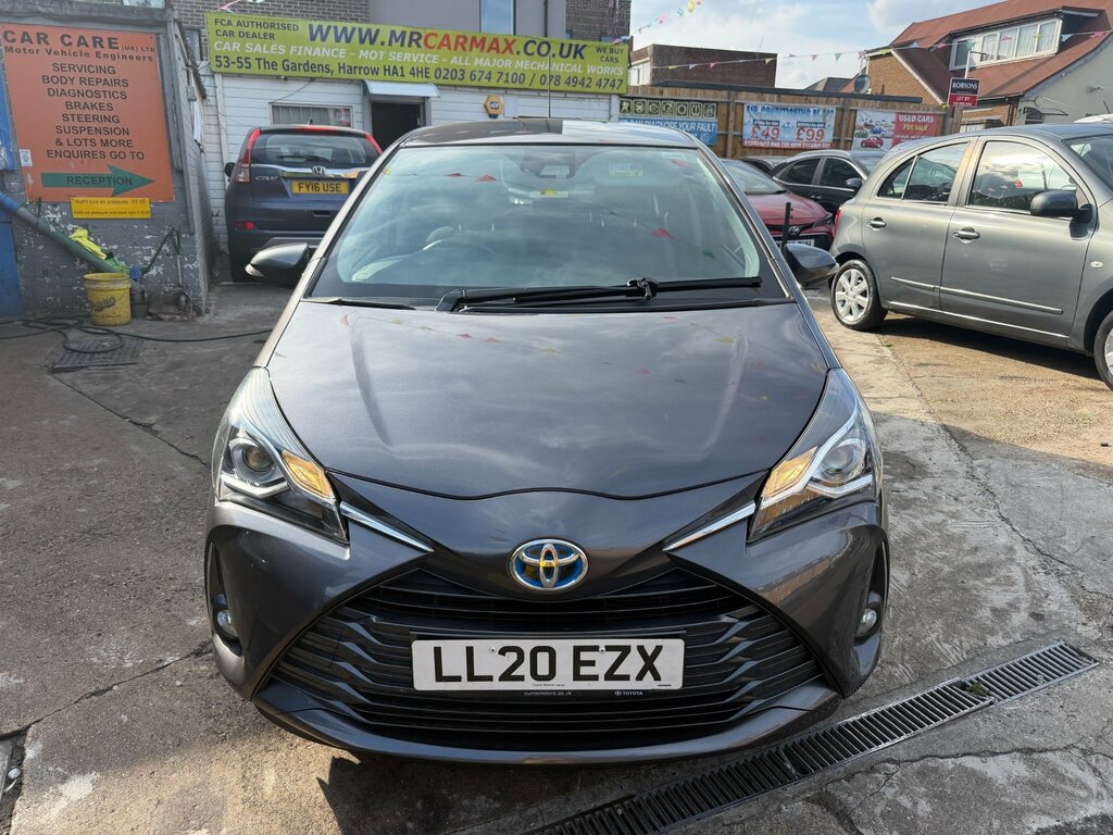 Toyota Yaris 1.5 Vvt-h Y20 Bi-tone Hatchback Hybrid Grey #2
