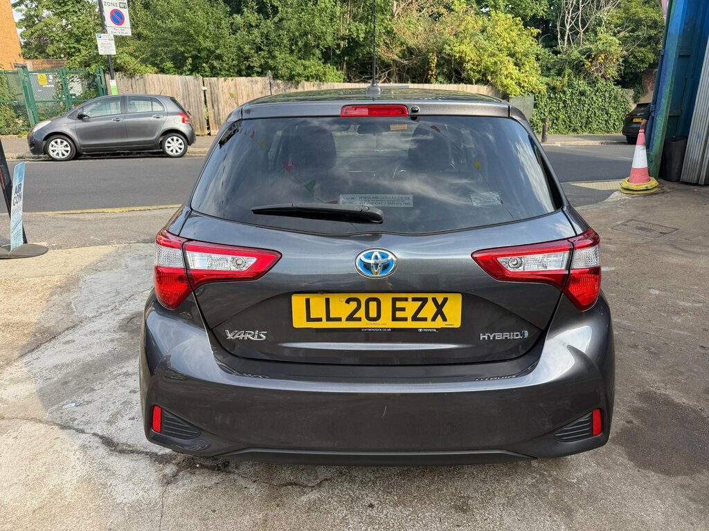 Toyota Yaris 1.5 Vvt-h Y20 Bi-tone Hatchback Hybrid Grey #6