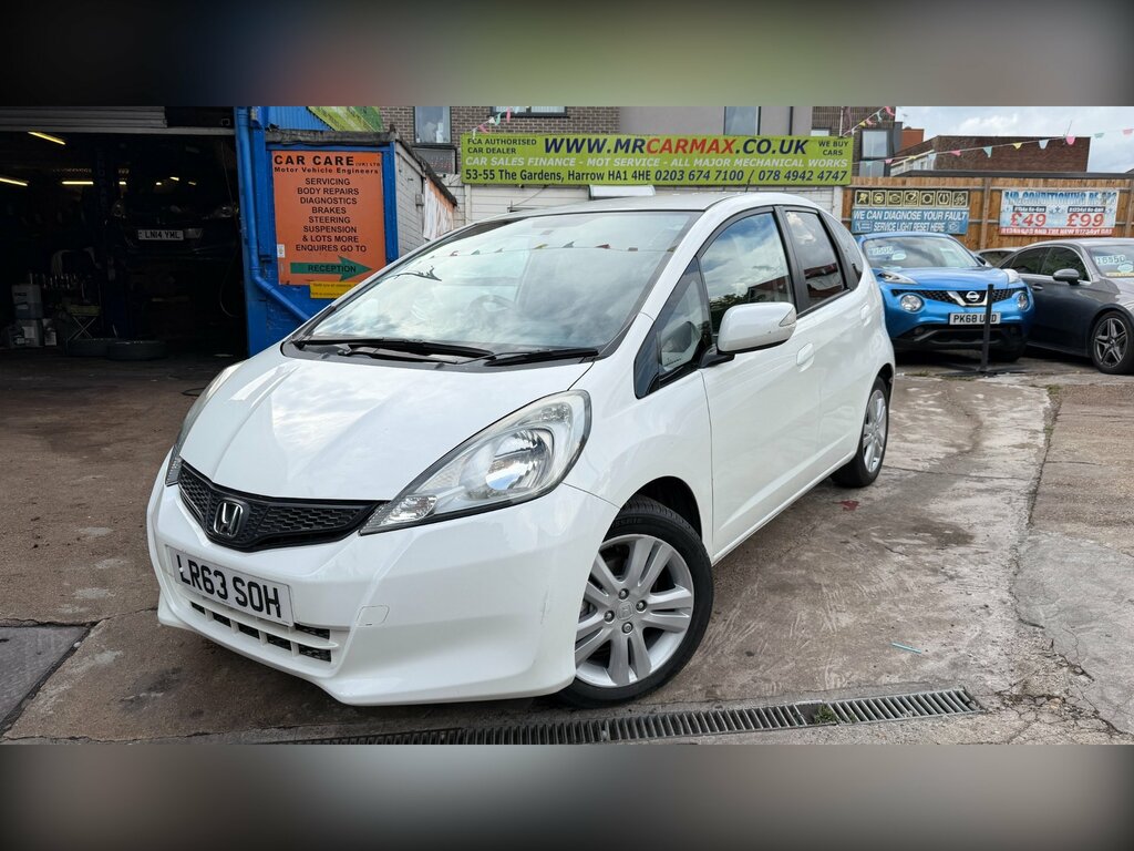 Honda Jazz 1.4 I-vtec Es Plus Hatchback Cvt Euro 5 White