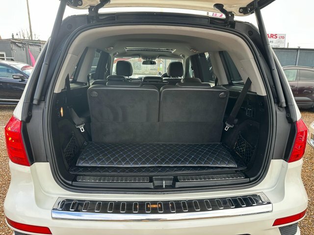 Mercedes-Benz GL Class White #57